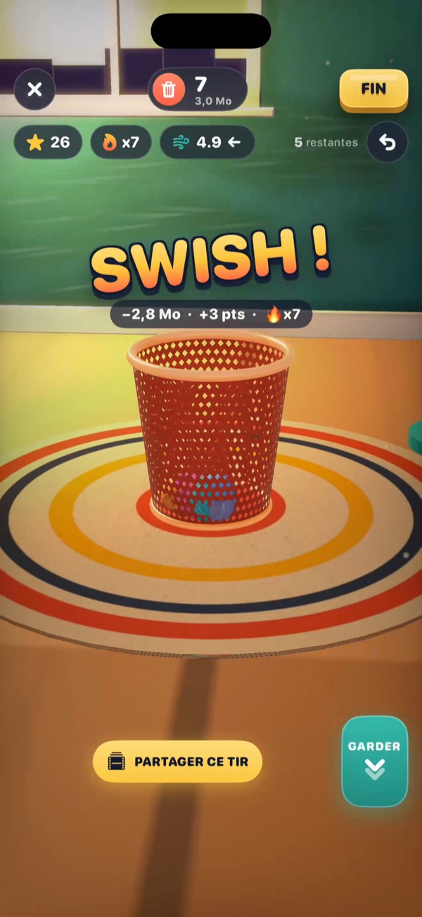SWISH : la boulette tombe dans la poubelle, −2,8 Mo.